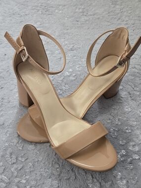 Nine West Nude Patent Block Heel Sandals